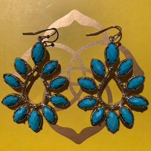 EUC kendra Scott rare earrings